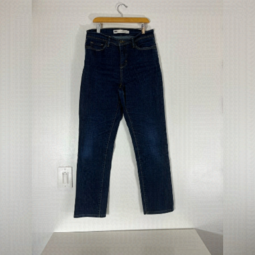 Levi’s 512 Womens Size 8 Perfectly Slimming Straight Leg Jeans Dark Wash
